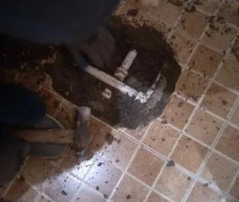 兴业卫生间漏水维修公司为您分享下卫生间渗水如何处理及注意事项